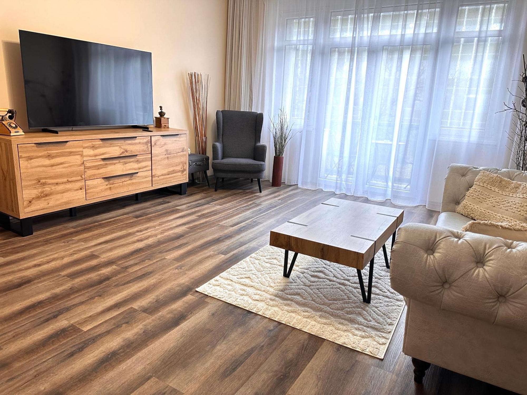 Eva'S Apartment Prague — Photos 1